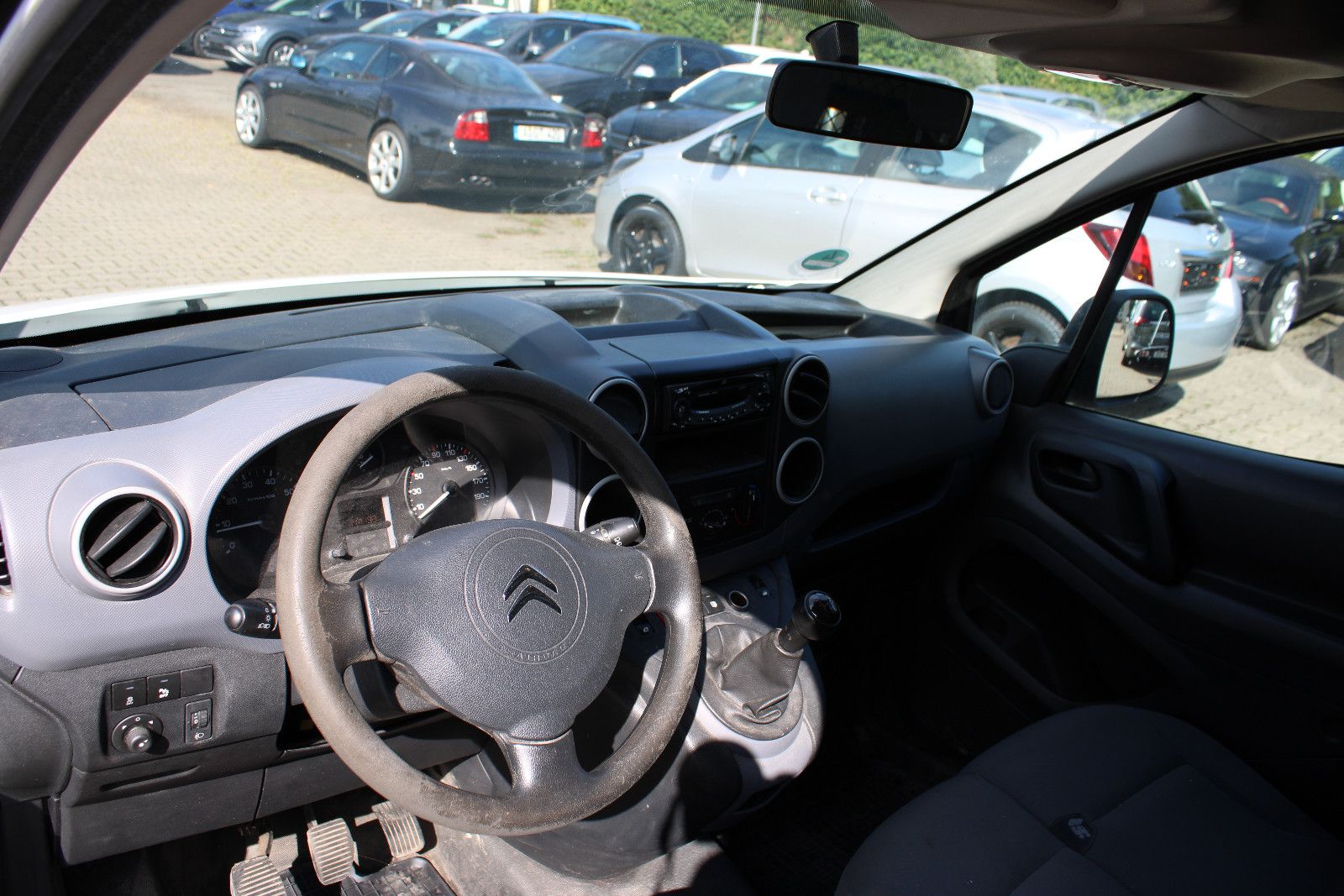 Fahrzeugabbildung Citroën Berlingo Kasten AHK,PDC