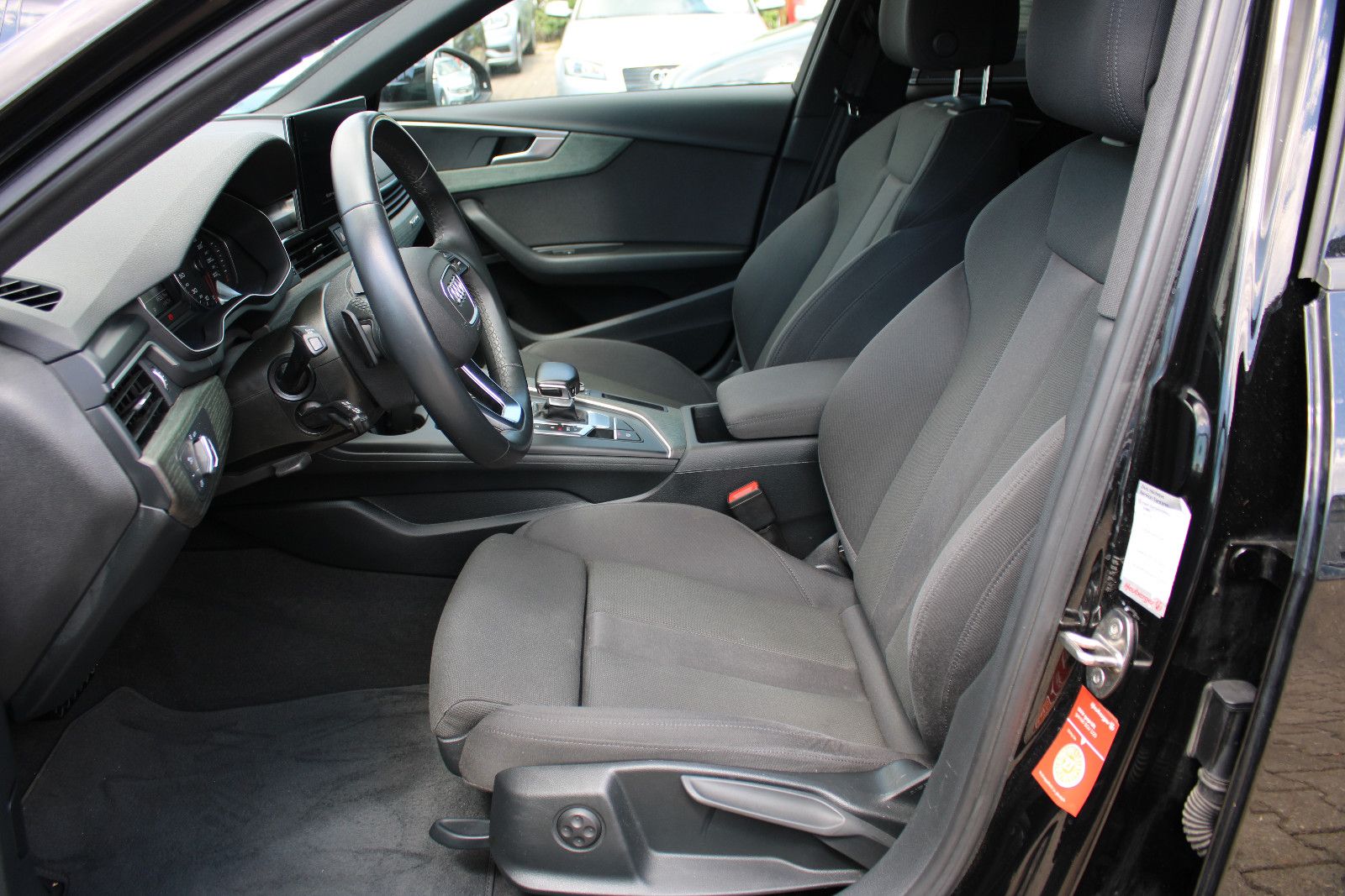 Fahrzeugabbildung Audi A4 40 TDI S tronic quattro Matrix-LED AHK