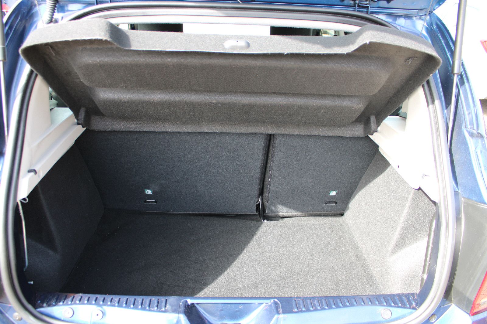 Fahrzeugabbildung Dacia Sandero TCe 90 Easy-R Stepway Kamera,SHZ,LED