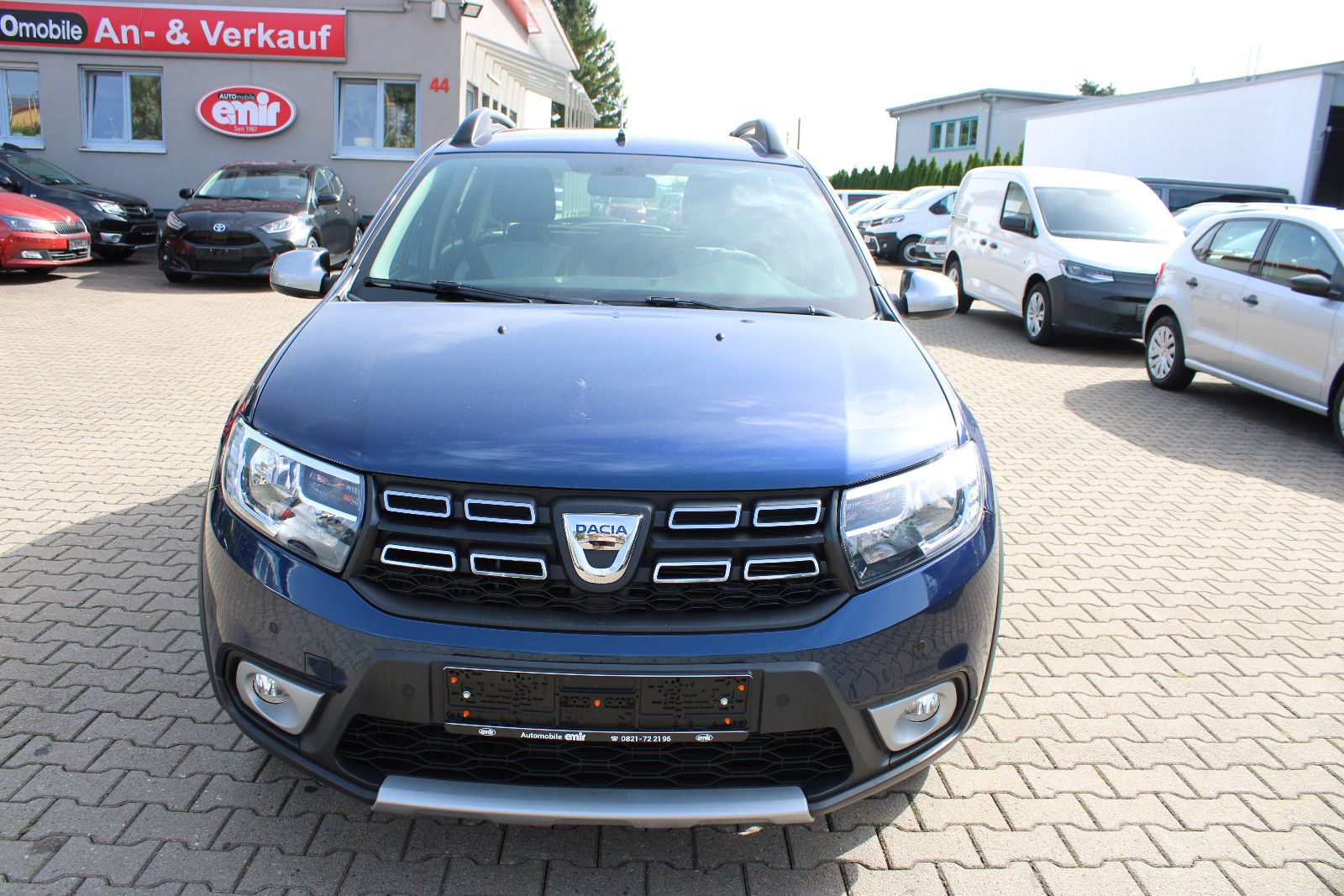Fahrzeugabbildung Dacia Sandero TCe 90 Easy-R Stepway Kamera,SHZ,LED