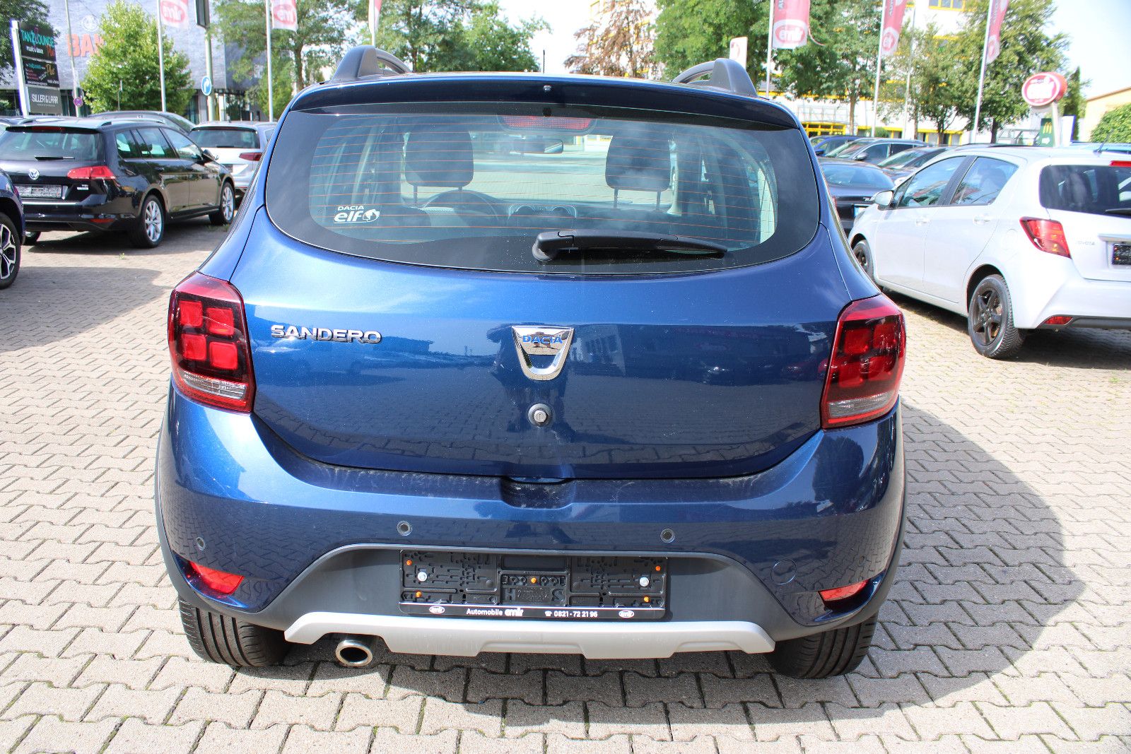 Fahrzeugabbildung Dacia Sandero TCe 90 Easy-R Stepway Kamera,SHZ,LED