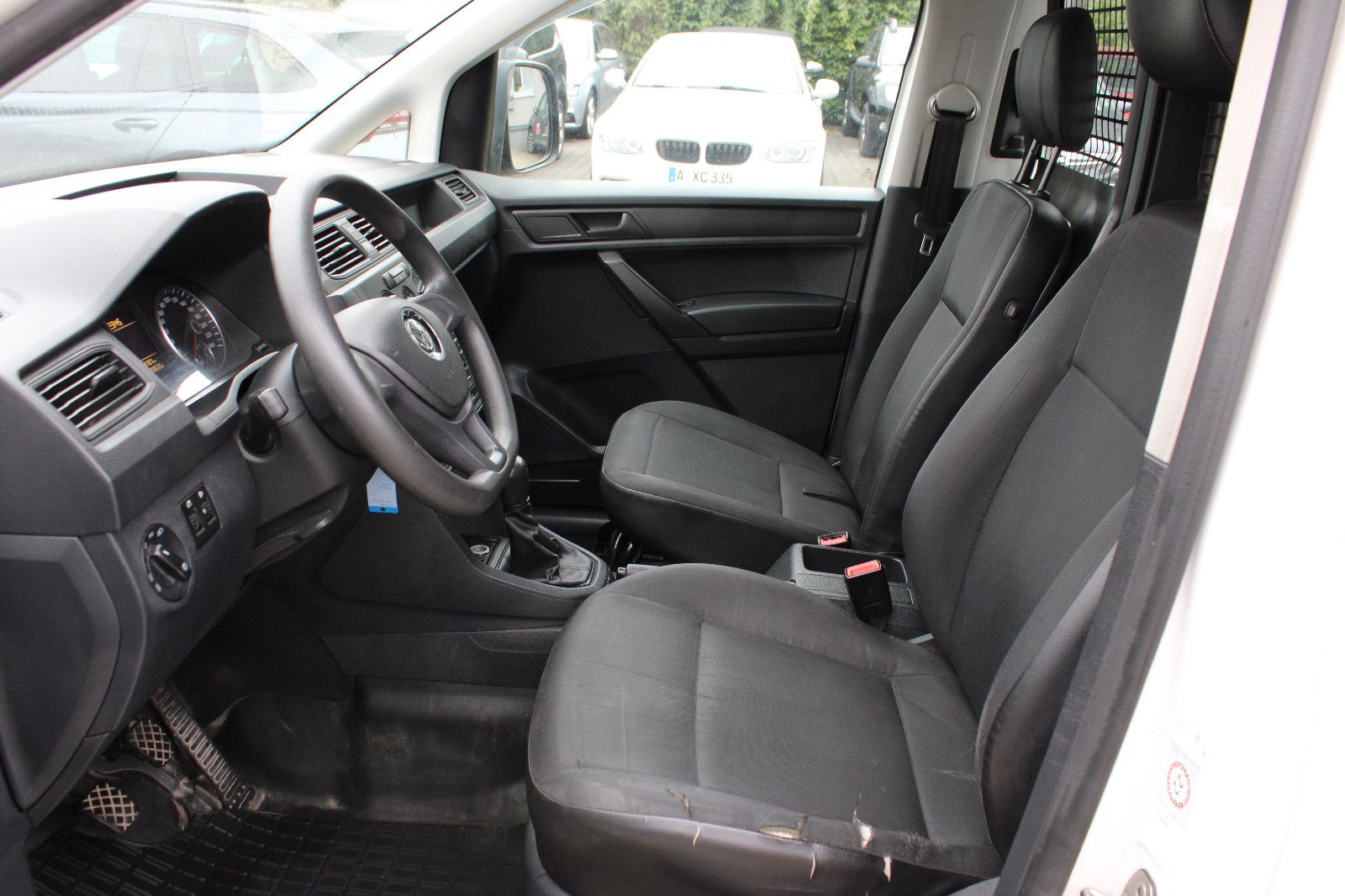 Fahrzeugabbildung Volkswagen Caddy 2.0TDI Kasten mit Fenster 2xSchiebetüren