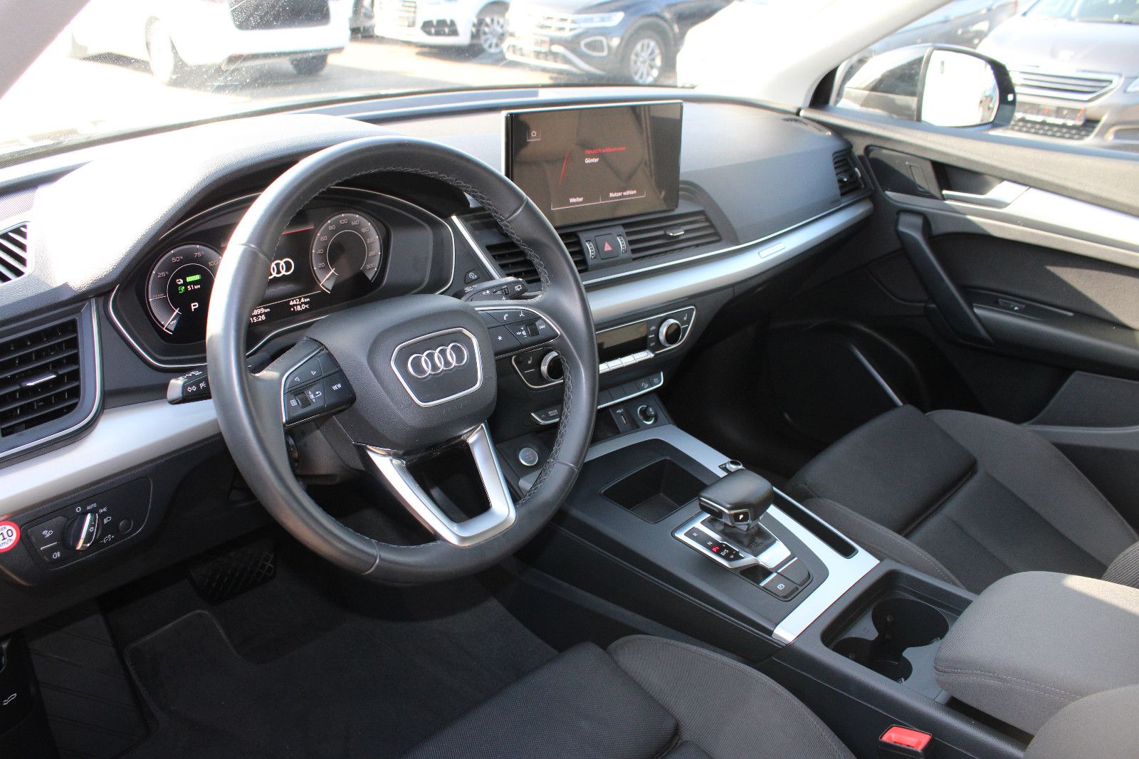 Fahrzeugabbildung Audi Q5 TFSI Plug in Hybrid S tronic quattro