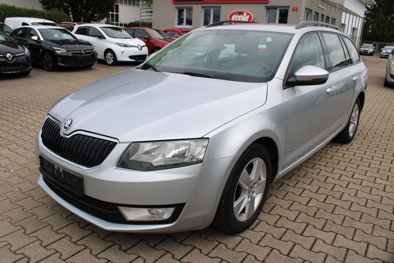 Fahrzeugabbildung SKODA Octavia 2.0 TDI 4x4 Ambition Combi
