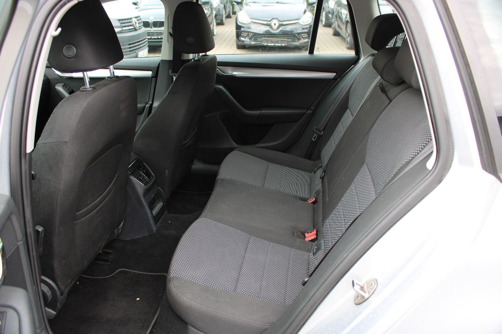 Fahrzeugabbildung SKODA Octavia 2.0 TDI 4x4 Ambition Combi