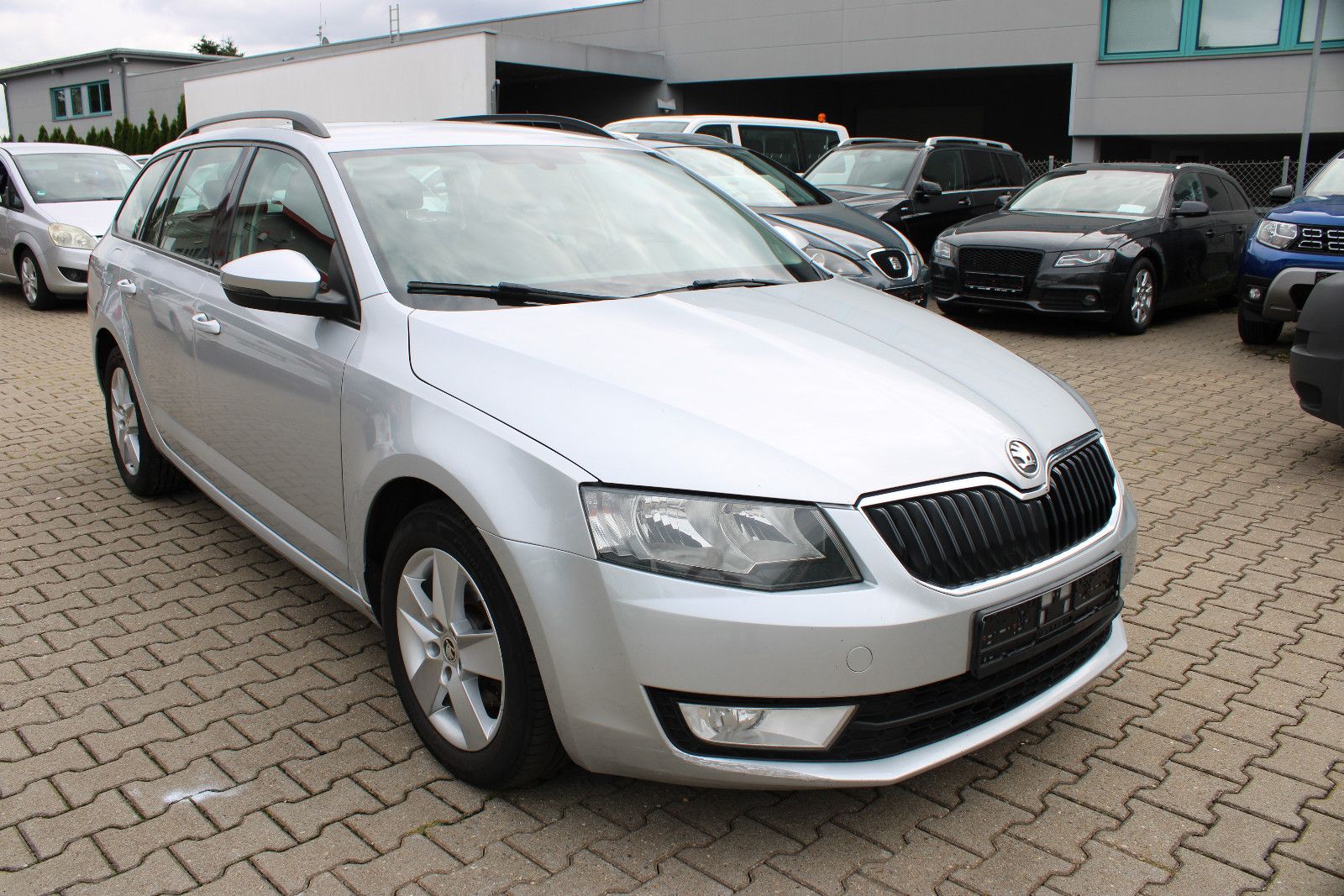 Fahrzeugabbildung SKODA Octavia 2.0 TDI 4x4 Ambition Combi