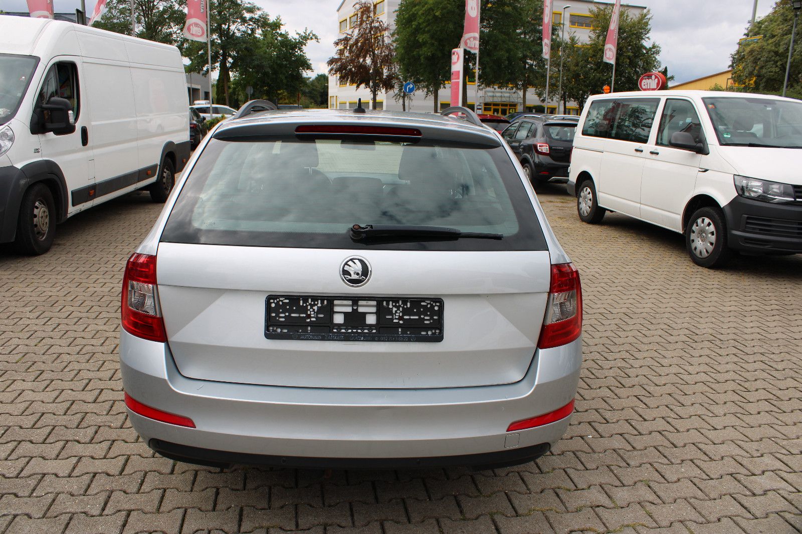 Fahrzeugabbildung SKODA Octavia 2.0 TDI 4x4 Ambition Combi