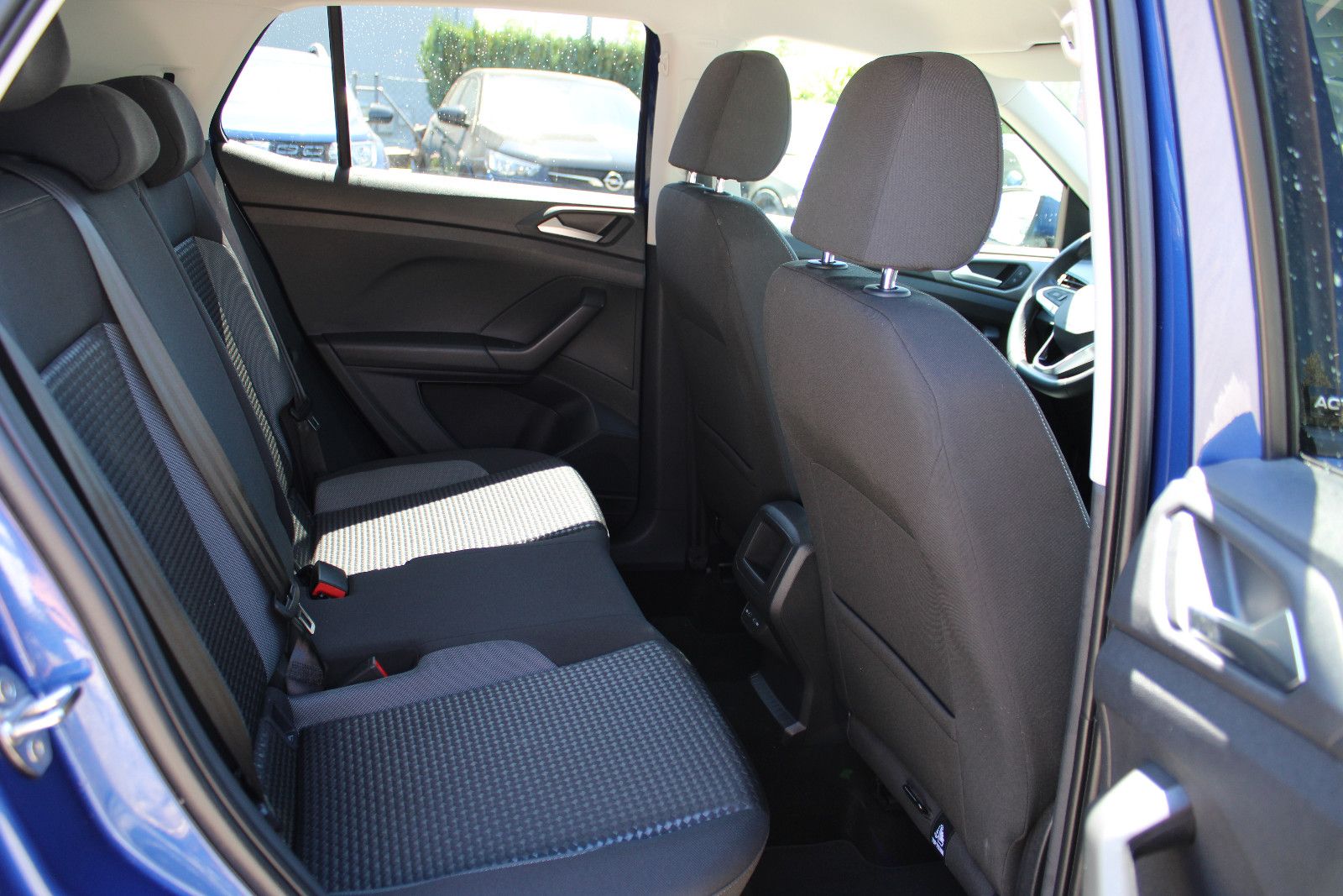Fahrzeugabbildung Volkswagen T-Cross 1.0 TSI OPF DSG ACTIVE