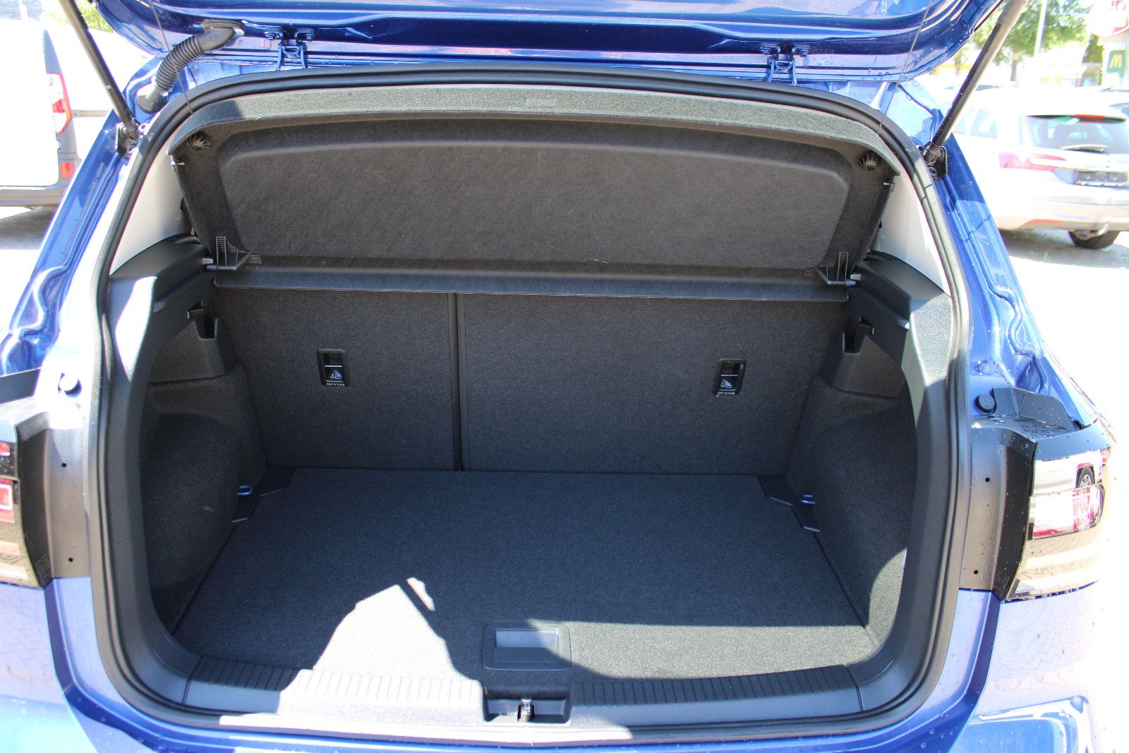 Fahrzeugabbildung Volkswagen T-Cross 1.0 TSI OPF DSG ACTIVE