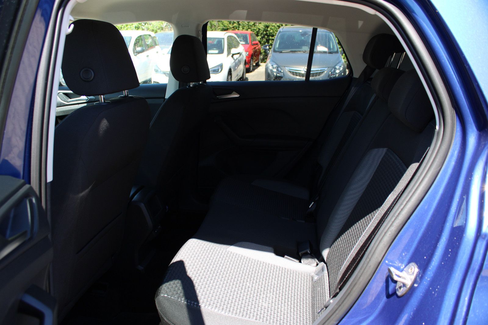 Fahrzeugabbildung Volkswagen T-Cross 1.0 TSI OPF DSG ACTIVE