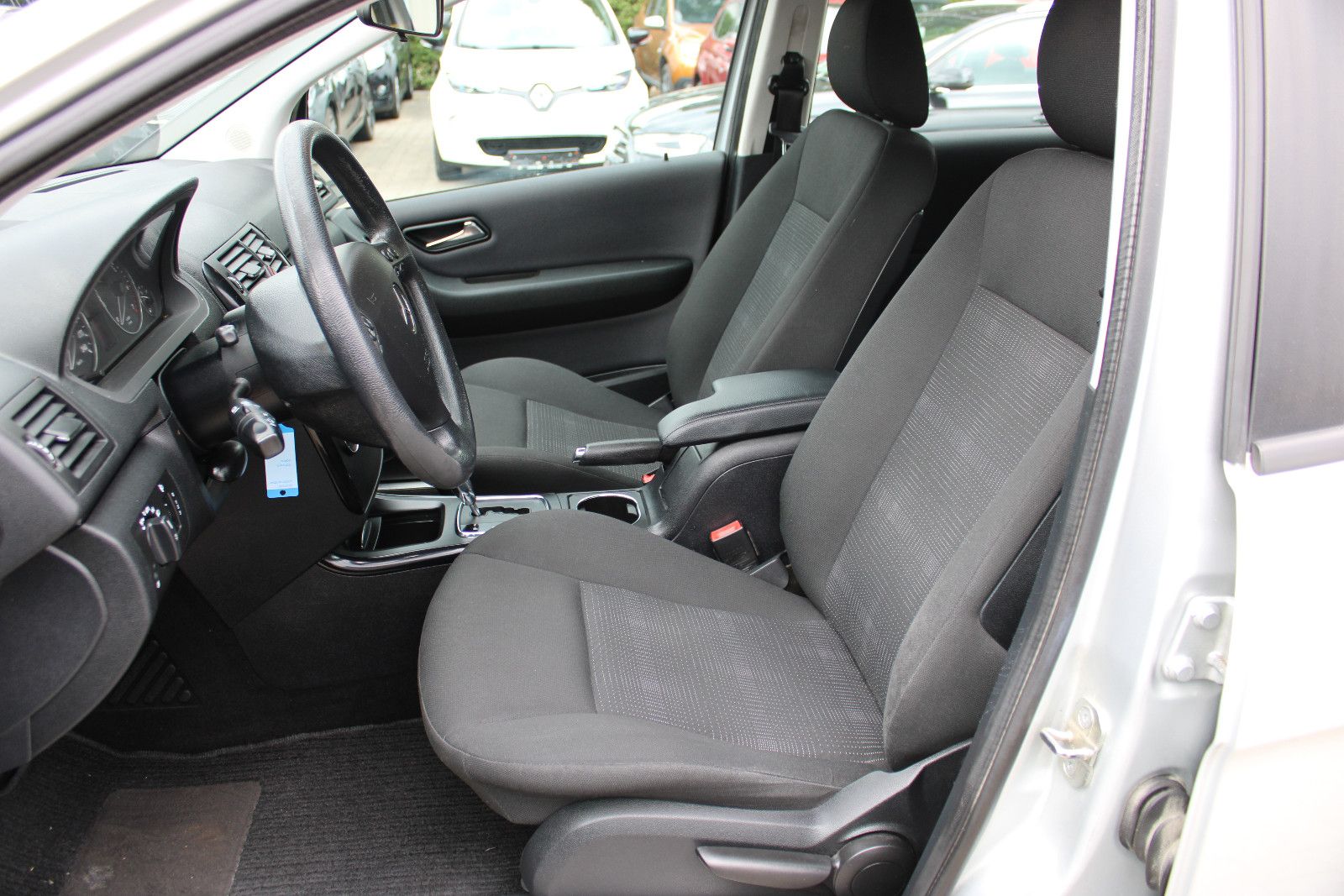 Fahrzeugabbildung Mercedes-Benz A 160 Automatik 7-Gang Klima, Alu, TÜV neu.