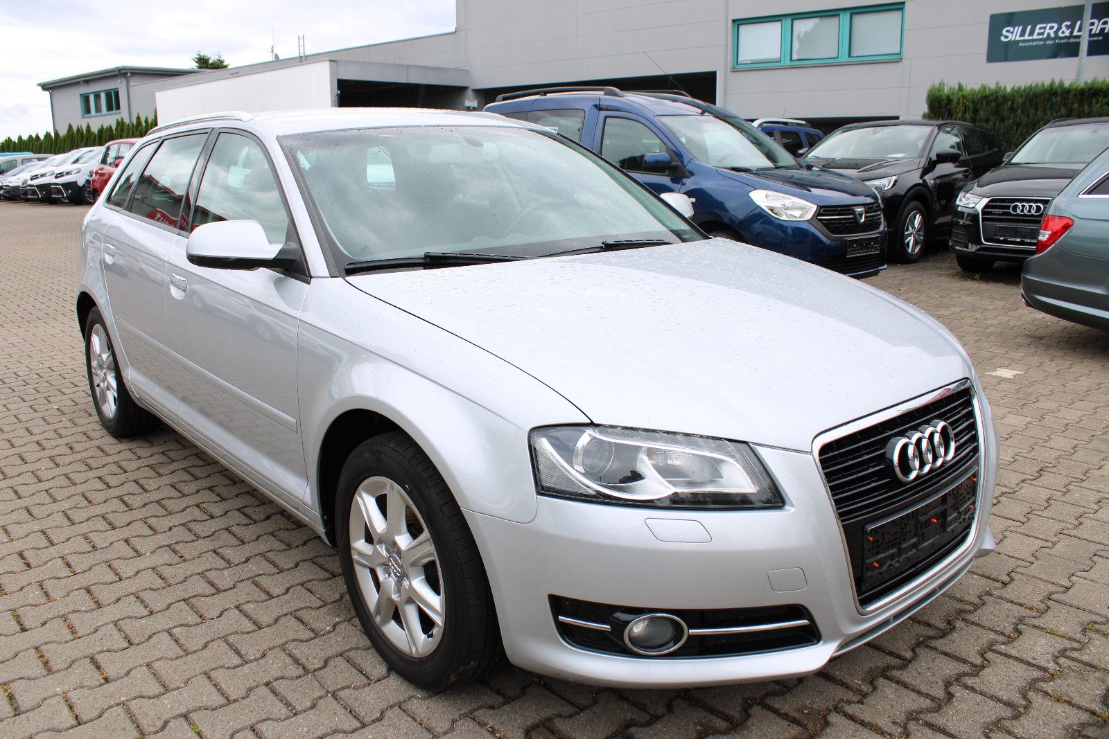 Fahrzeugabbildung Audi A3 1.6 TDI Sportback Xenon,Navi,PDC,AHK