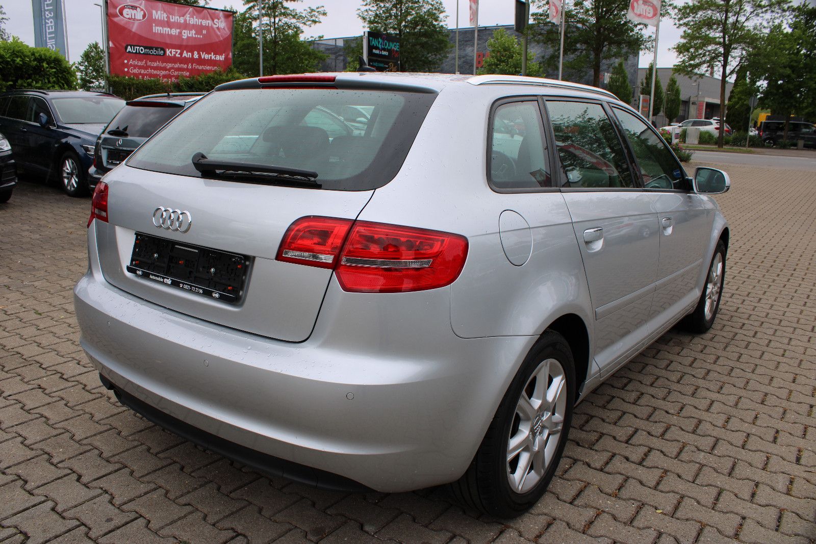 Fahrzeugabbildung Audi A3 1.6 TDI Sportback Xenon,Navi,PDC,AHK