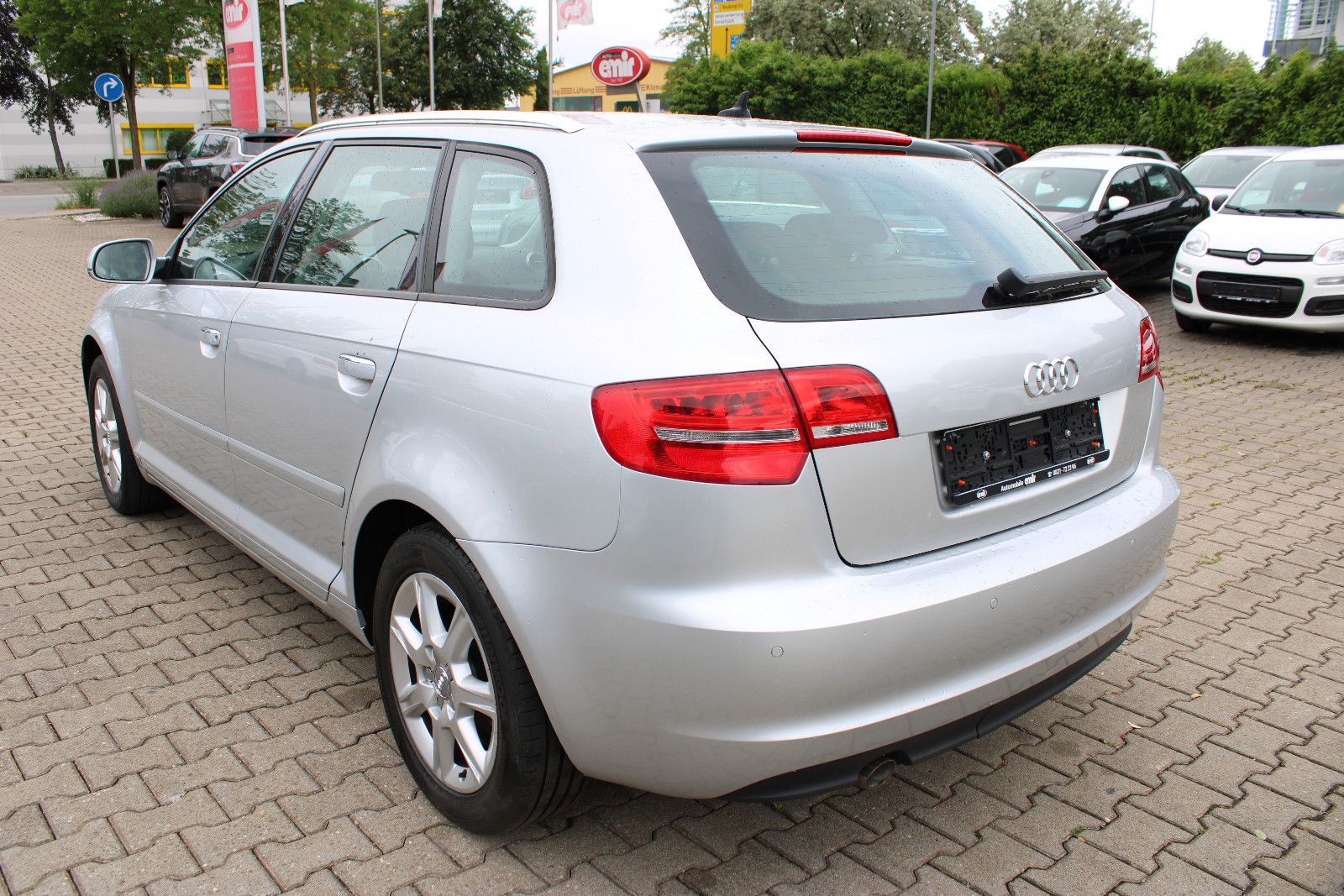 Fahrzeugabbildung Audi A3 1.6 TDI Sportback Xenon,Navi,PDC,AHK
