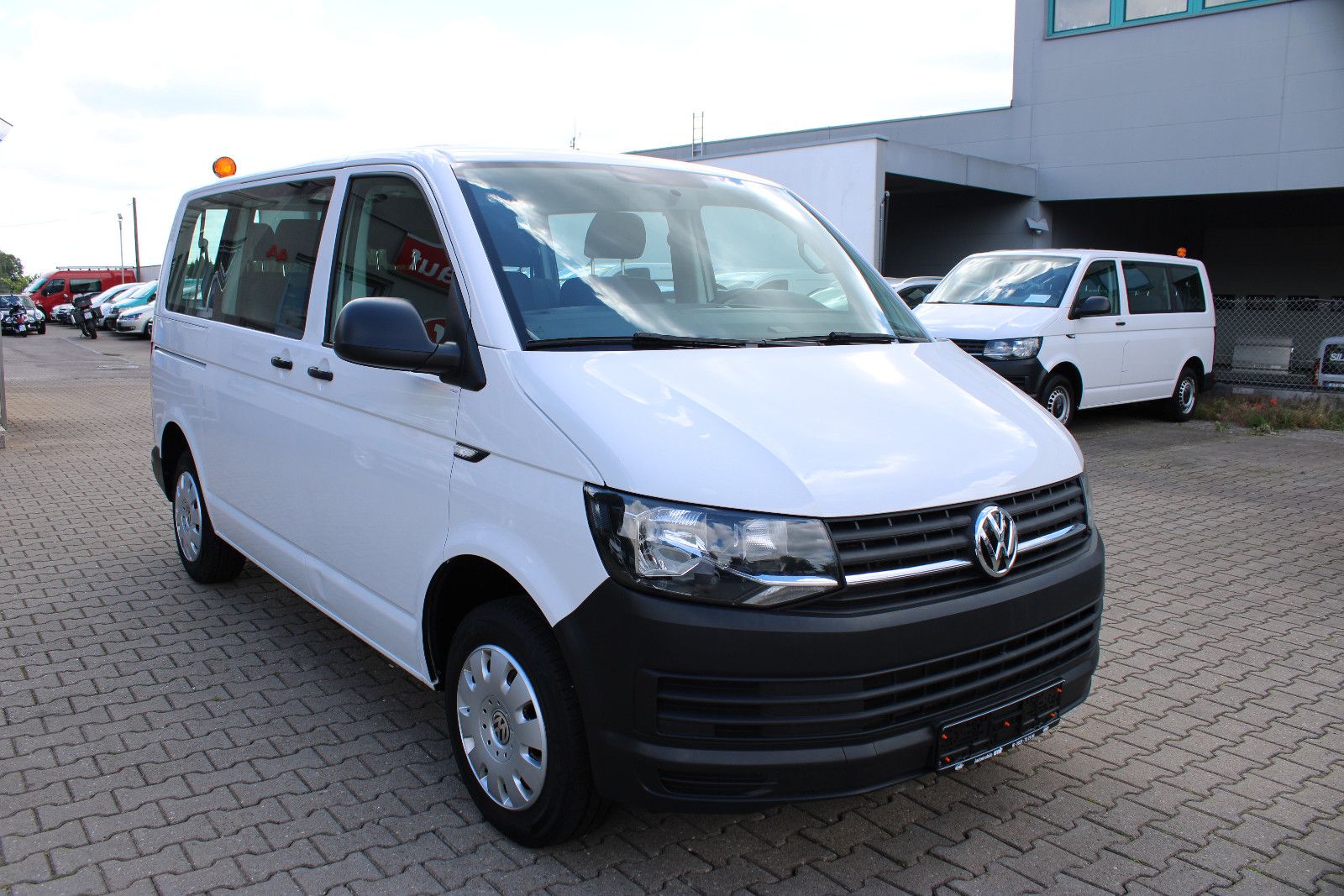 Fahrzeugabbildung Volkswagen T6 Transporter 9.Sitzer Klima,PDC