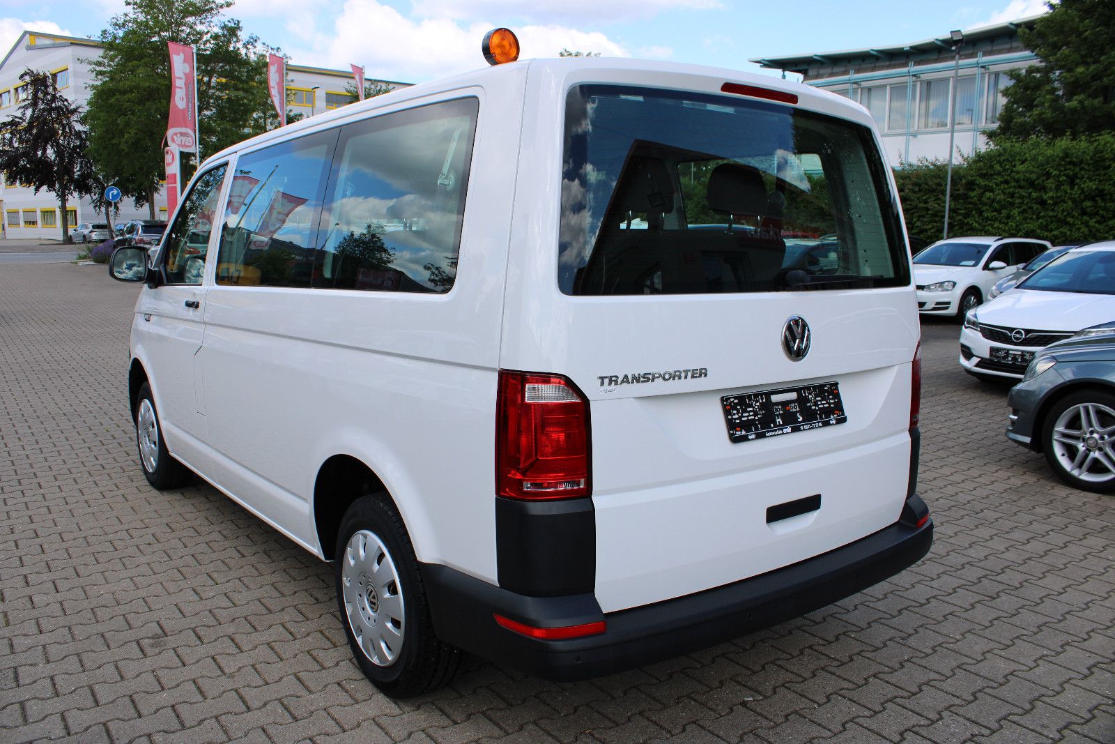 Fahrzeugabbildung Volkswagen T6 Transporter 9.Sitzer Klima,PDC