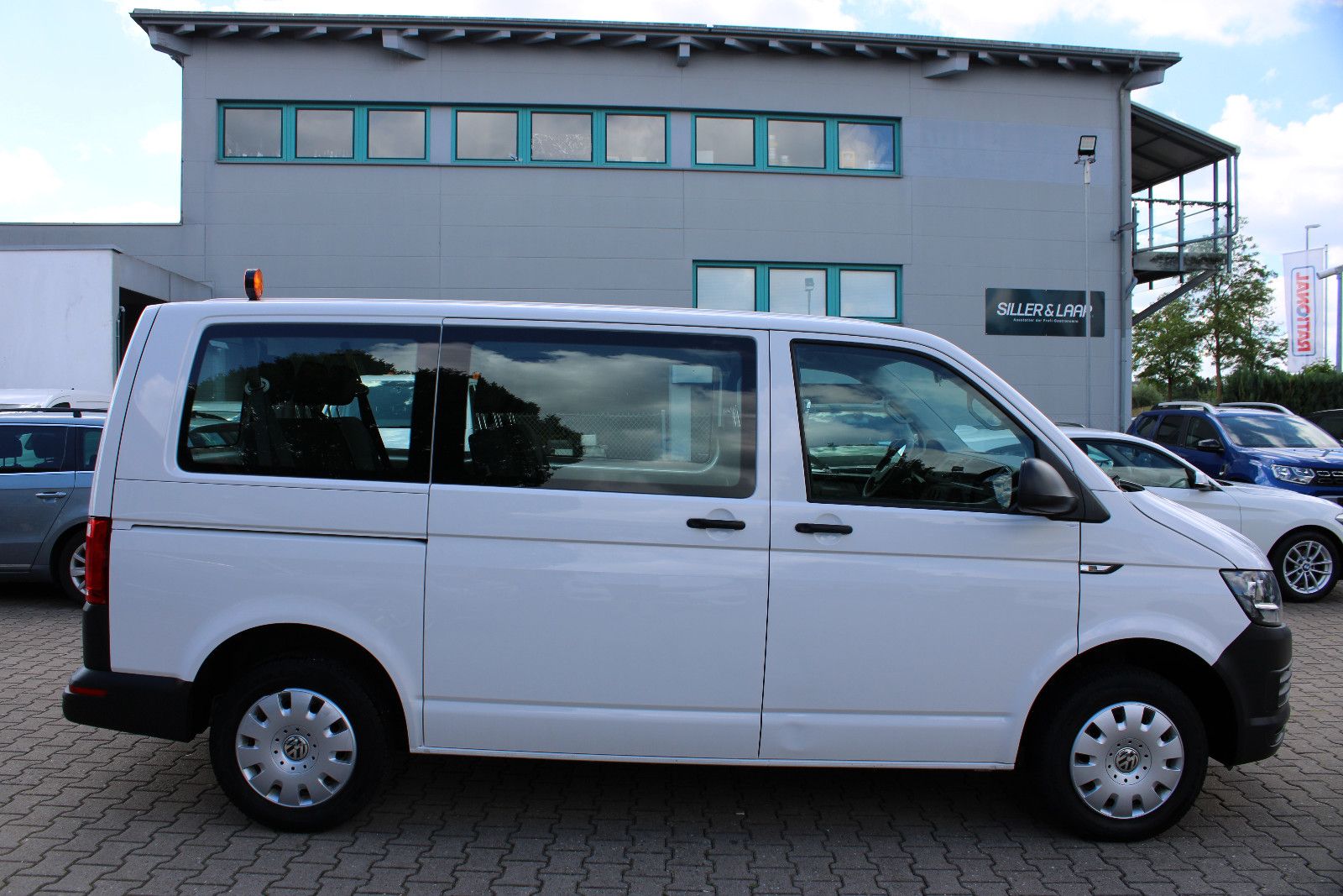 Fahrzeugabbildung Volkswagen T6 Transporter 9.Sitzer Klima,PDC