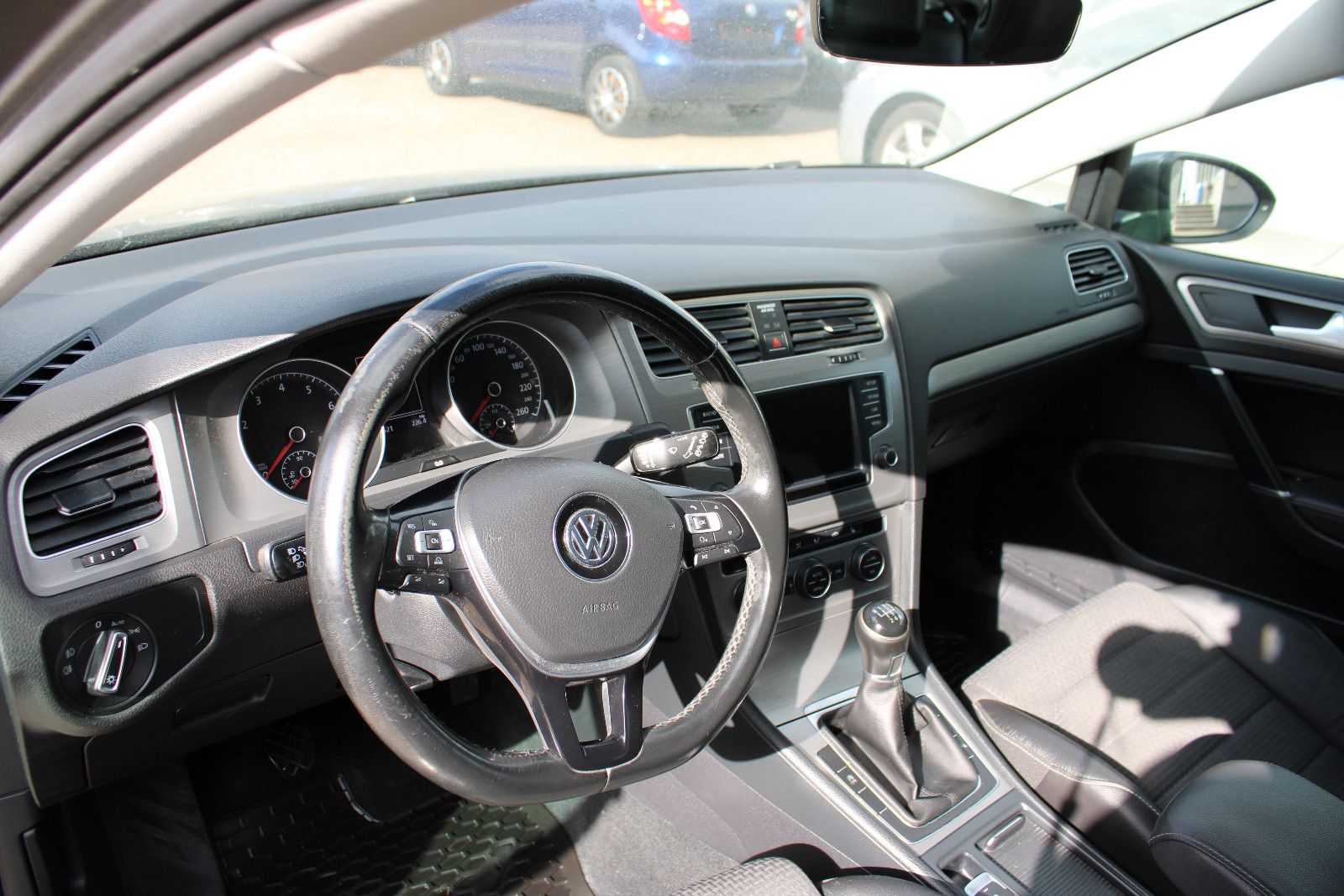 Fahrzeugabbildung Volkswagen Golf 1.4 TSI PDC,SHZ,Xenon,Leder