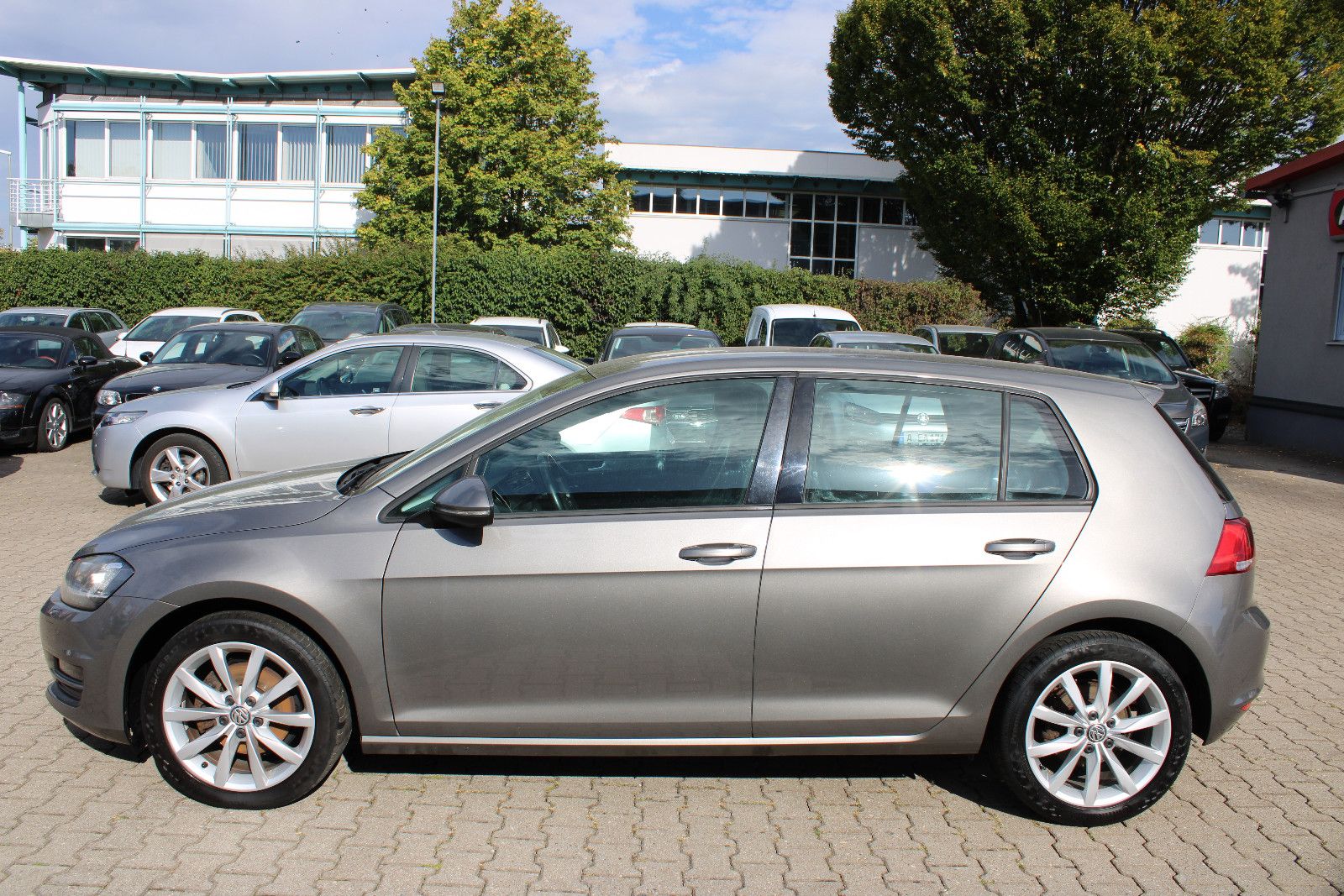 Fahrzeugabbildung Volkswagen Golf 1.4 TSI PDC,SHZ,Xenon,Leder