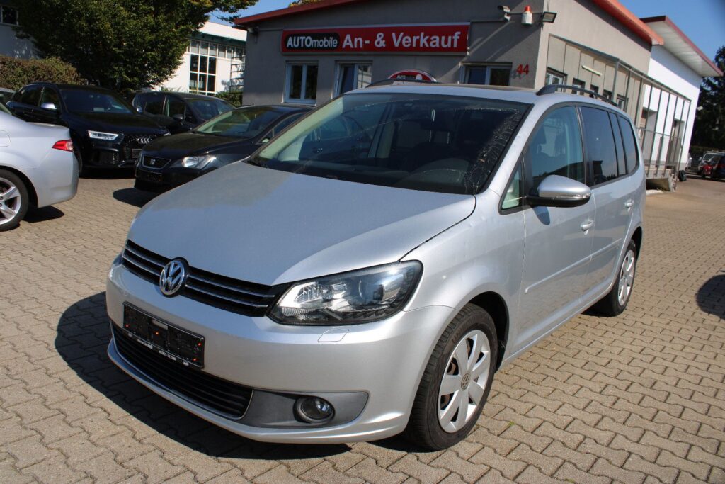 Volkswagen Touran 1.4 TSI DSG Panorama,Xenon,LED,PDC