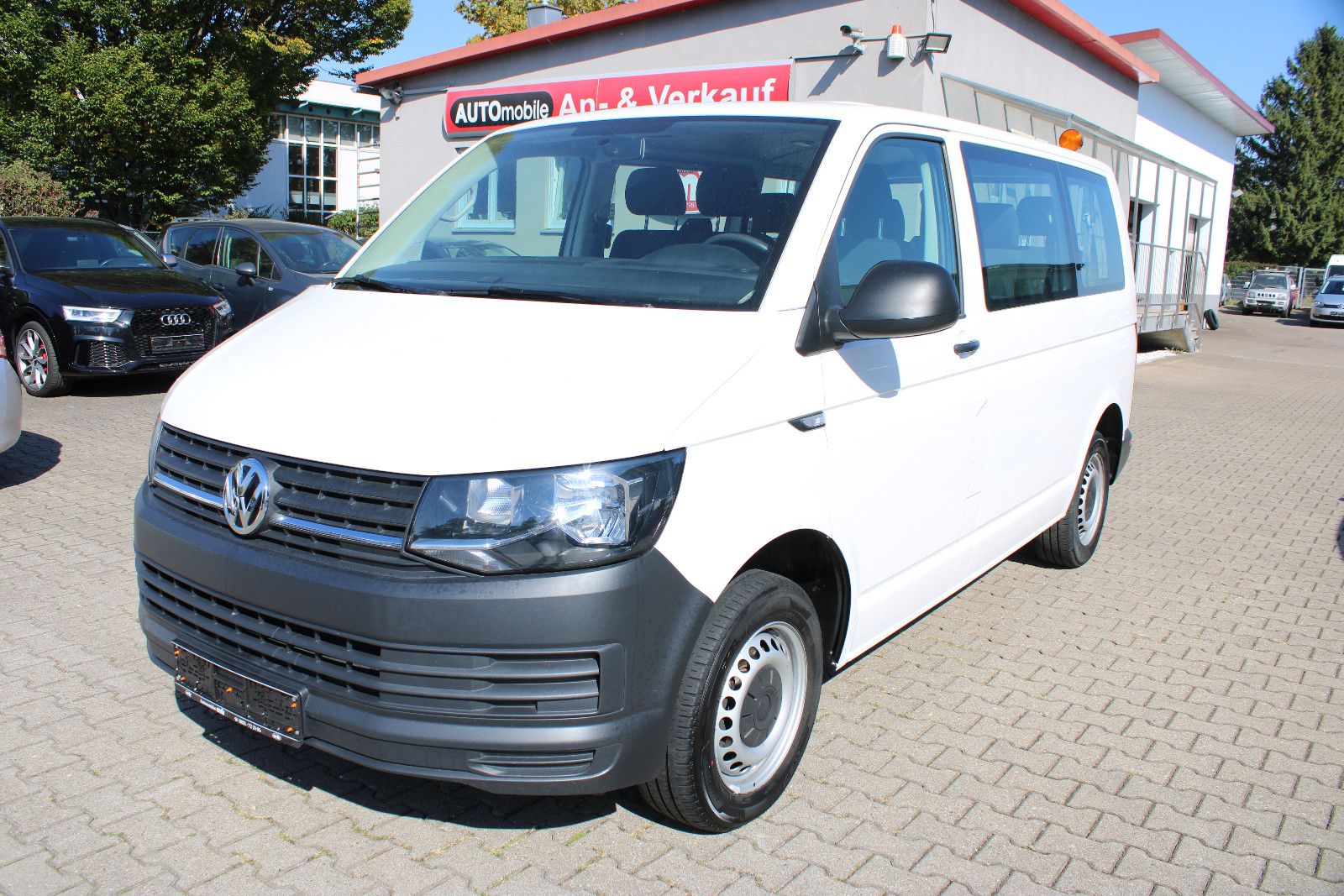 Fahrzeugabbildung Volkswagen T6 Transporter 9.Sitzer Klima,PDC 1.Hand
