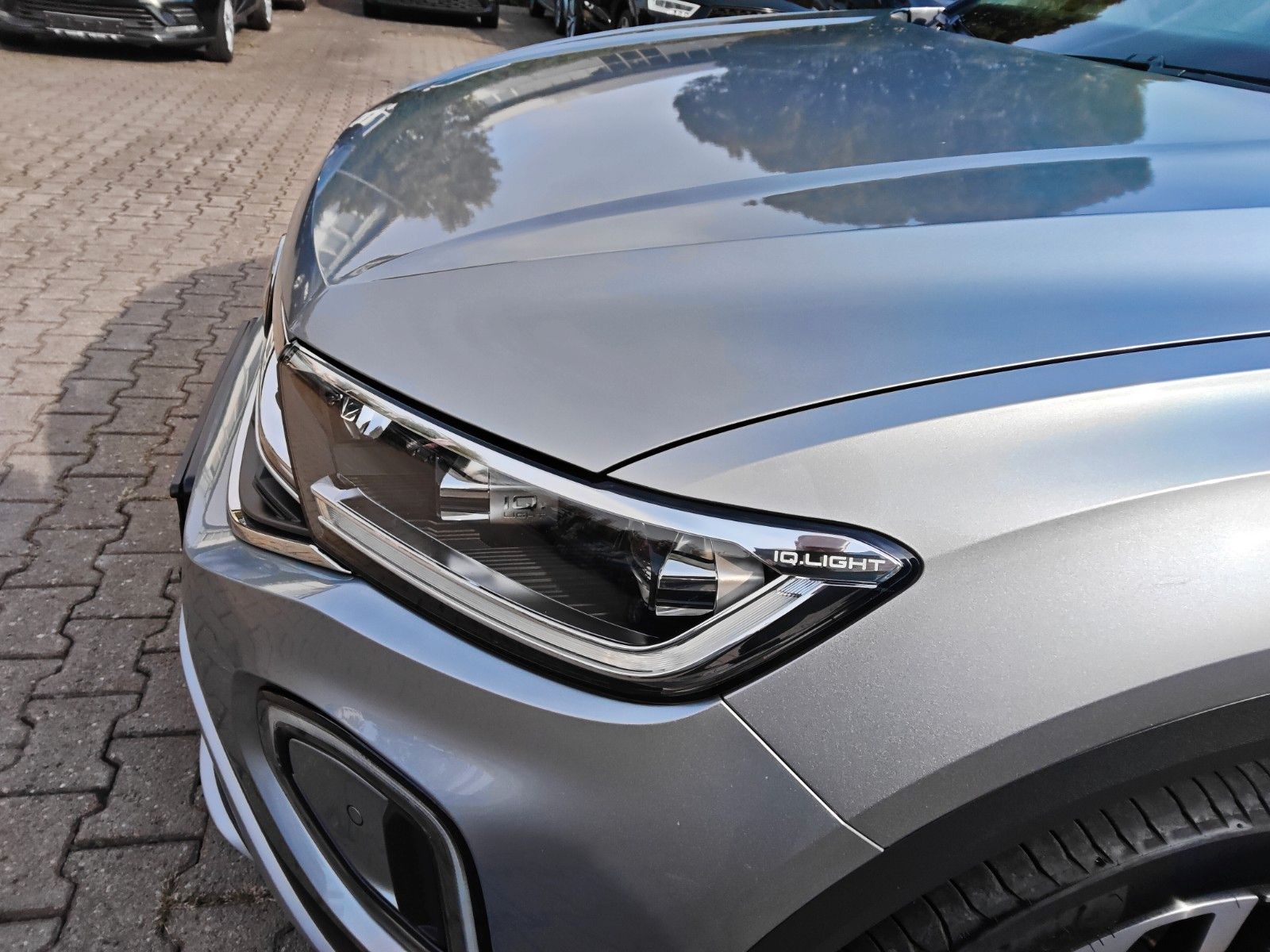 Fahrzeugabbildung Volkswagen T-Roc 1.5 TSI OPF DSG PDC,Kamera,AHK,LHZ,IQ-Lig