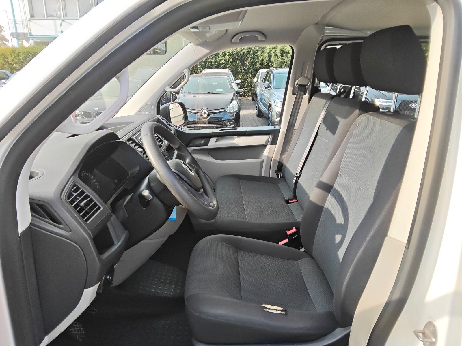 Fahrzeugabbildung Volkswagen T6 Transporter 9.Sitzer Klima,PDC