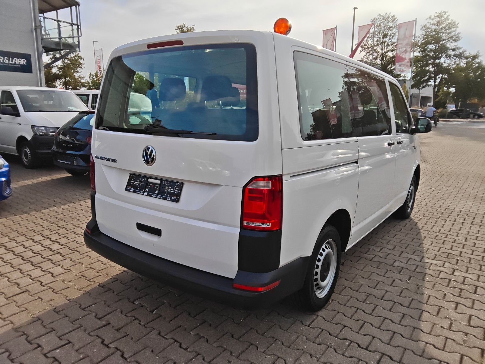 Fahrzeugabbildung Volkswagen T6 Transporter 9.Sitzer Klima,PDC