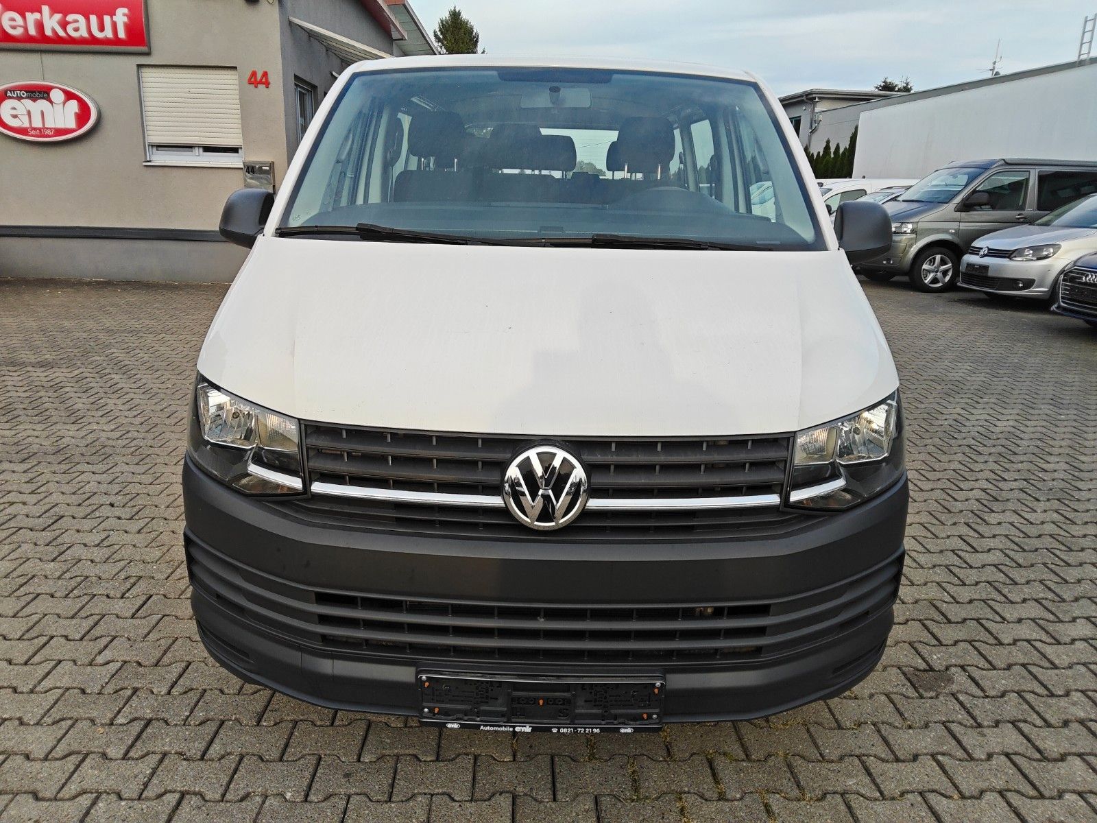 Fahrzeugabbildung Volkswagen T6 Transporter 9.Sitzer Klima,PDC 1.Hand