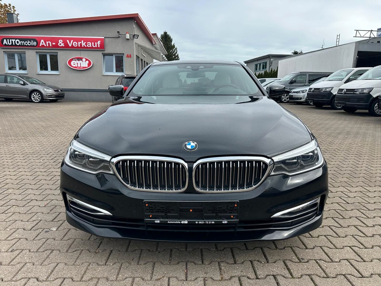 Fahrzeugabbildung BMW 540d xDrive Luxury Line Head Up,SoftClose,Leder
