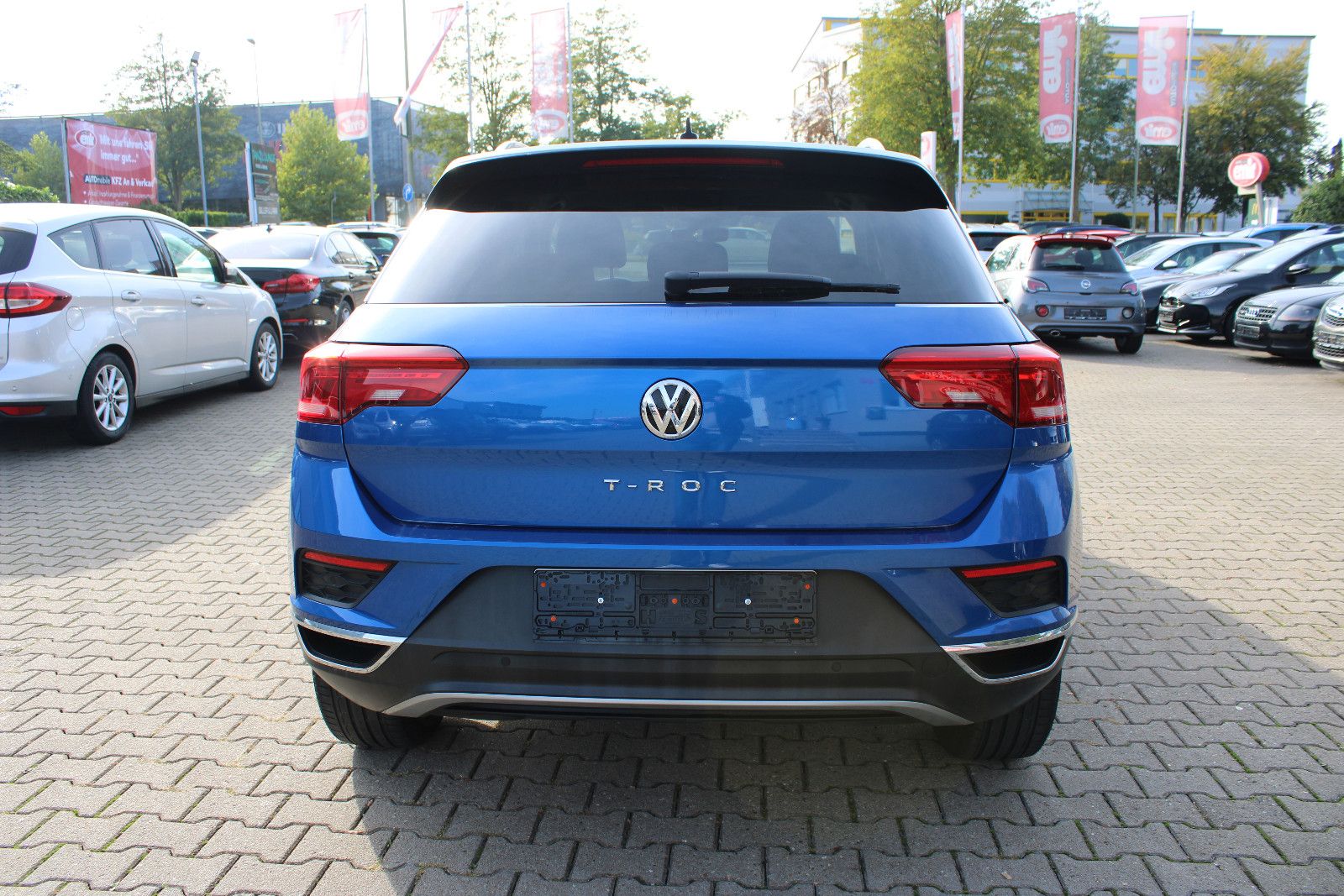 Fahrzeugabbildung Volkswagen T-Roc 2.0 TDI SCR DSG Navi,Kamera,PDC,SHZ
