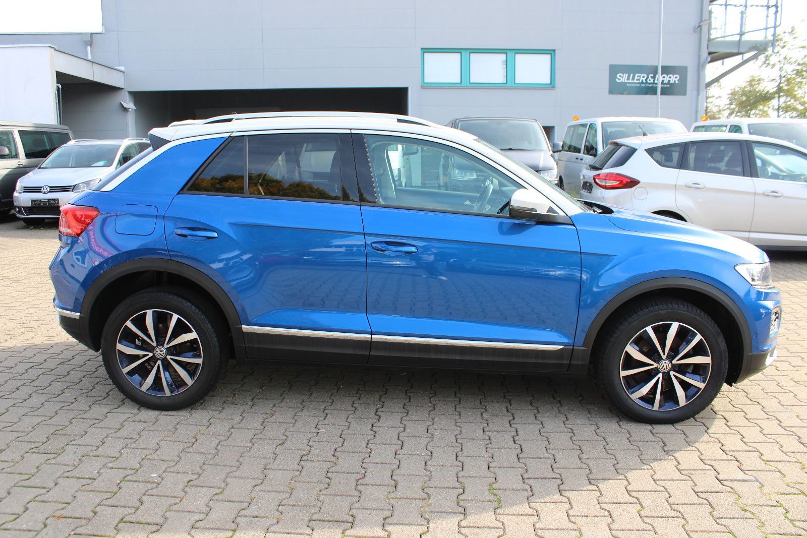 Fahrzeugabbildung Volkswagen T-Roc 2.0 TDI SCR DSG Navi,Kamera,PDC,SHZ