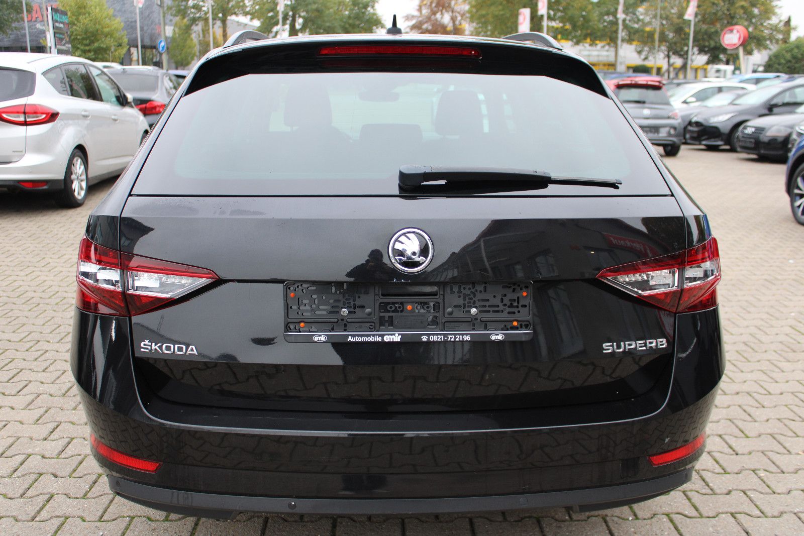 Fahrzeugabbildung SKODA Superb 2.0 TDI SCR 140kW DSG SportLine Combi