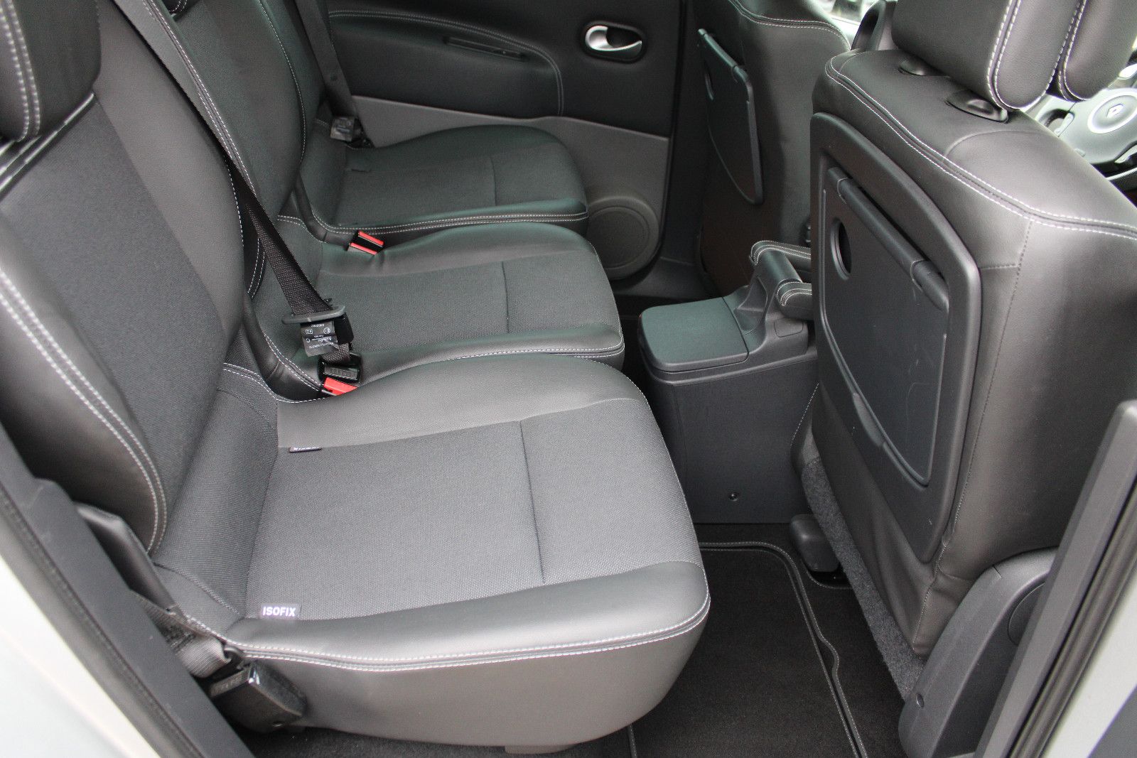 Fahrzeugabbildung Renault Scenic Exception 1.6 Automatik,PDC,SHZ,KeylessGo