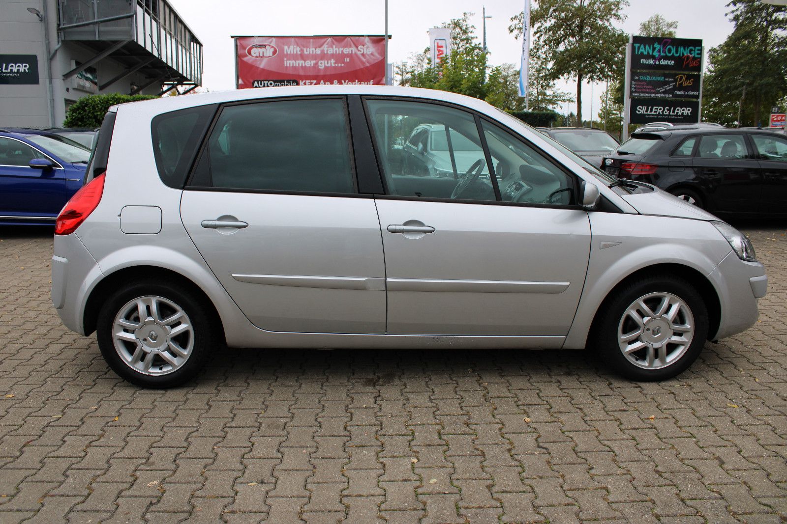 Fahrzeugabbildung Renault Scenic Exception 1.6 Automatik,PDC,SHZ,KeylessGo