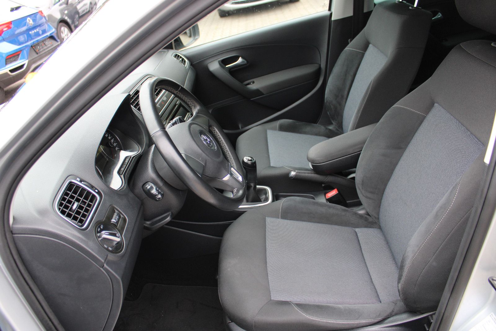 Fahrzeugabbildung Volkswagen Polo 1.2 Style PDC,SHZ 1.Hand
