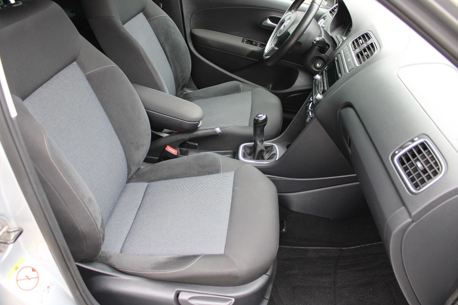 Fahrzeugabbildung Volkswagen Polo 1.2 Style PDC,SHZ 1.Hand
