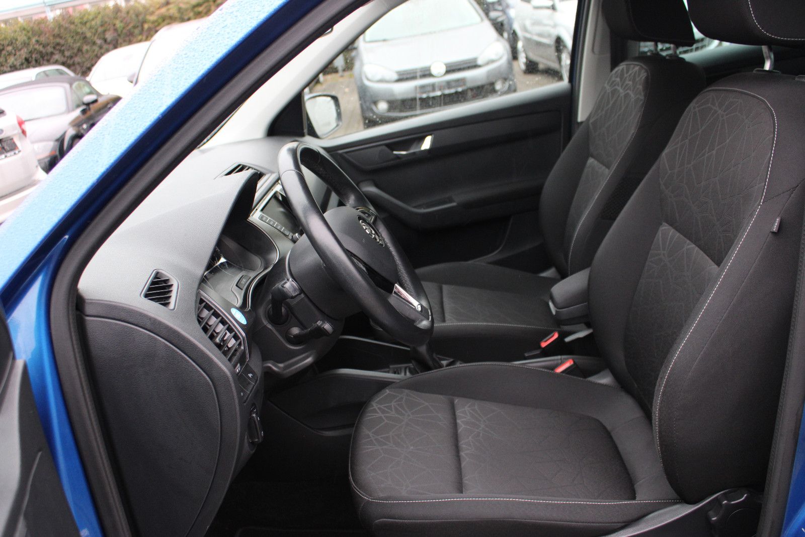 Fahrzeugabbildung SKODA Fabia 1.0l TSI CLEVER PDC,SHZ,LED