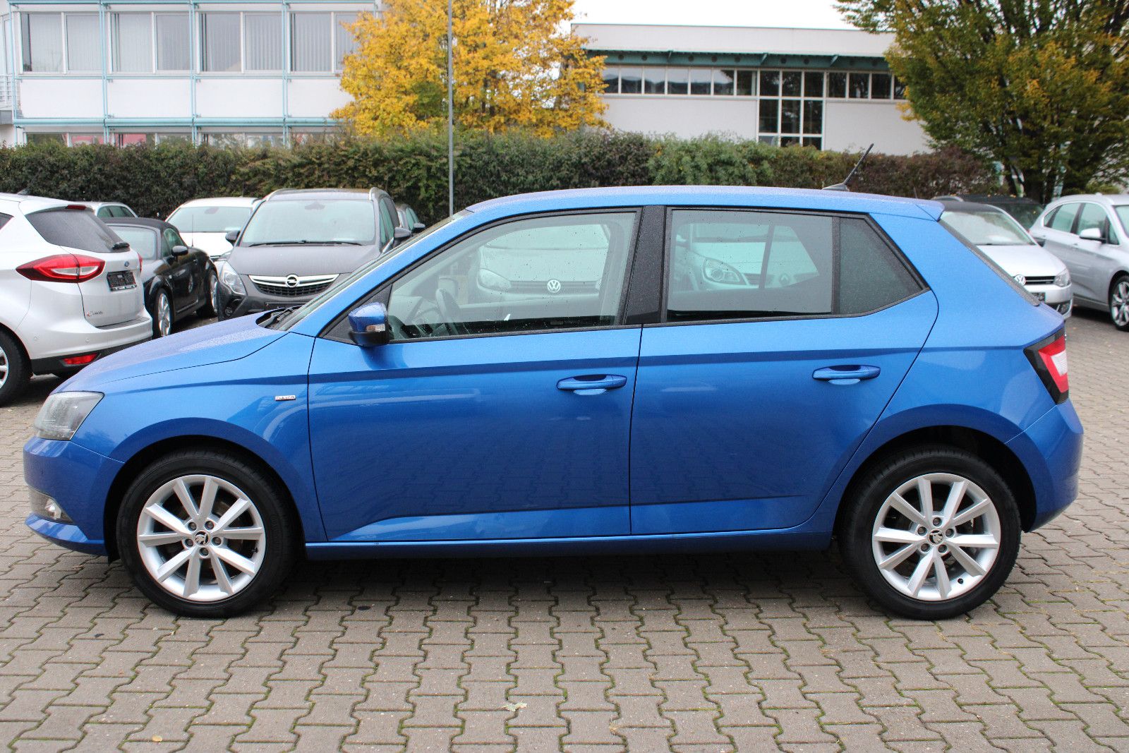 Fahrzeugabbildung SKODA Fabia 1.0l TSI CLEVER PDC,SHZ,LED