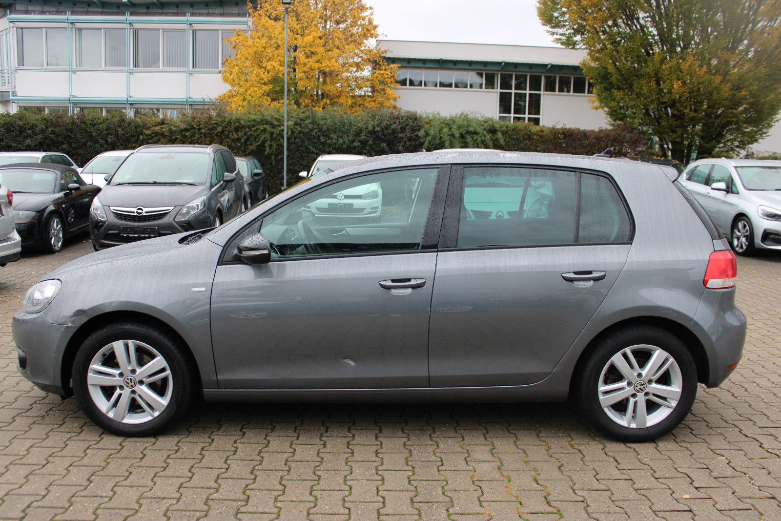Fahrzeugabbildung Volkswagen Golf 1.2 TSI BlueMotion Technology MATCH