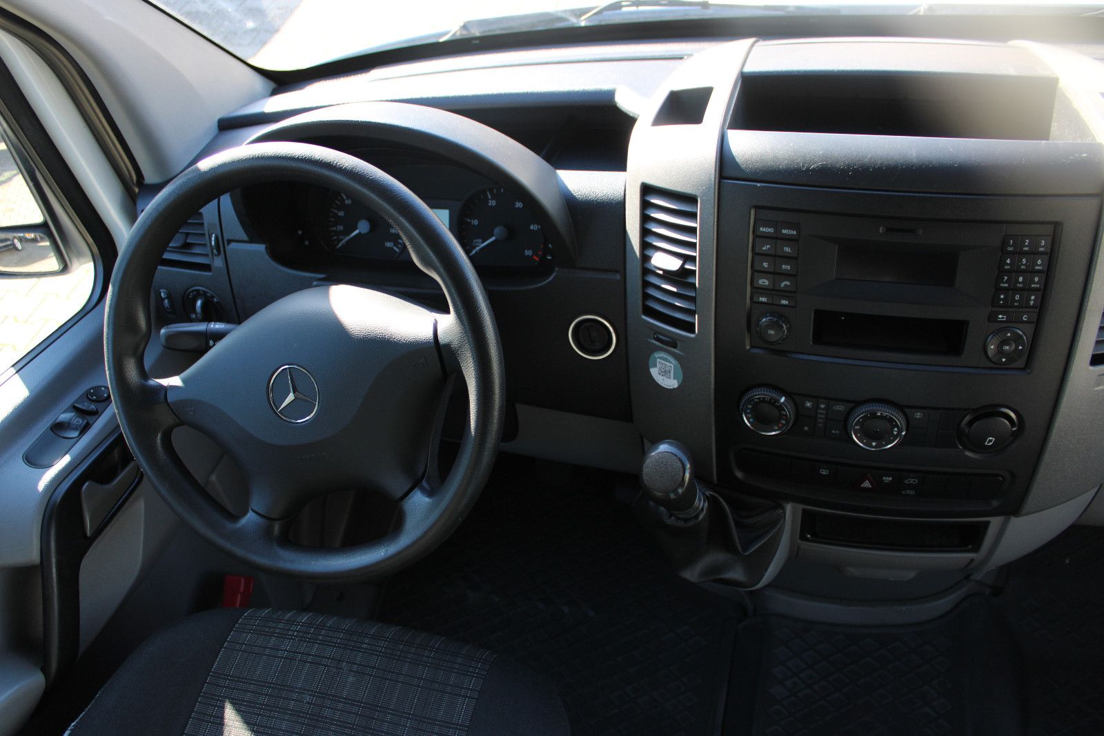 Fahrzeugabbildung Mercedes-Benz Sprinter Kasten L2H2