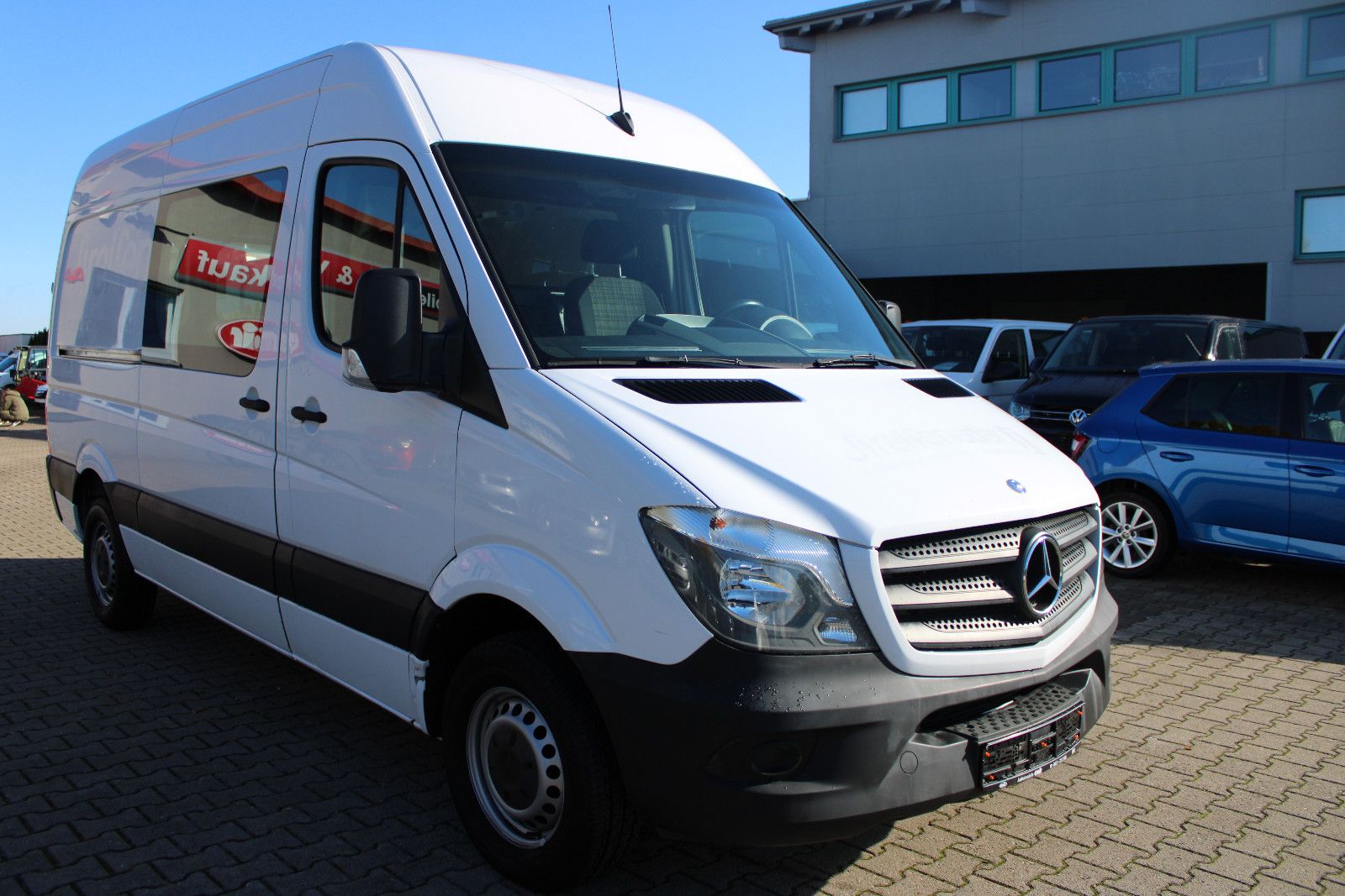 Fahrzeugabbildung Mercedes-Benz Sprinter Kasten L2H2