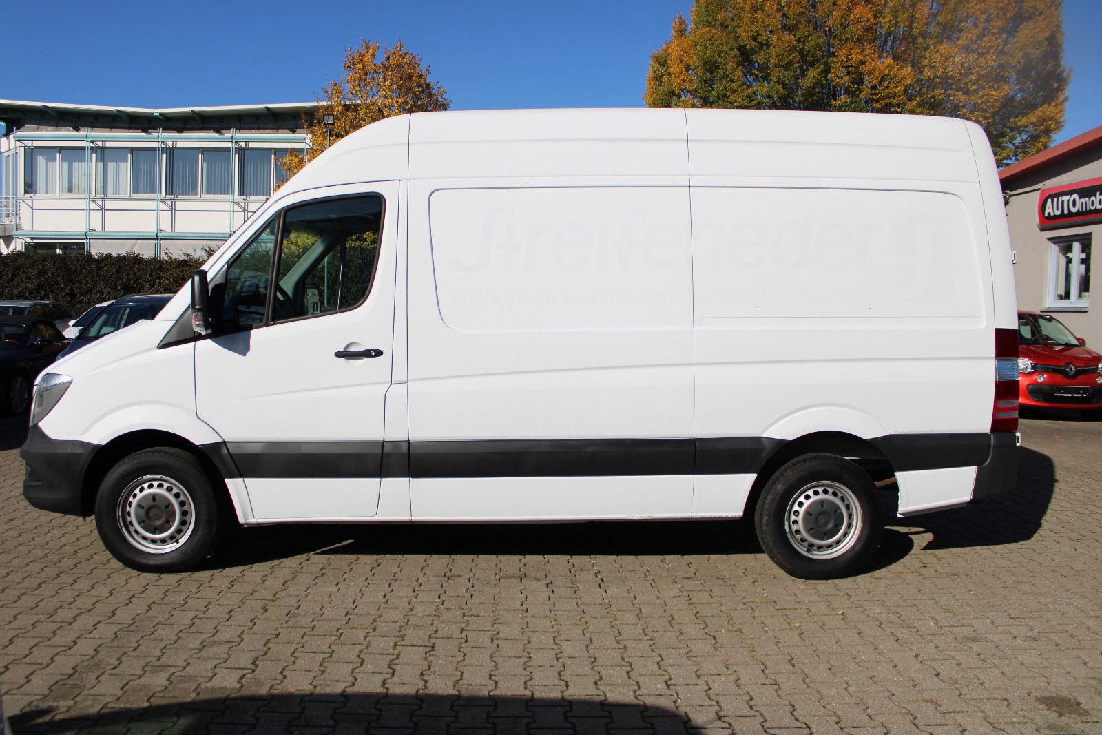 Fahrzeugabbildung Mercedes-Benz Sprinter Kasten L2H2